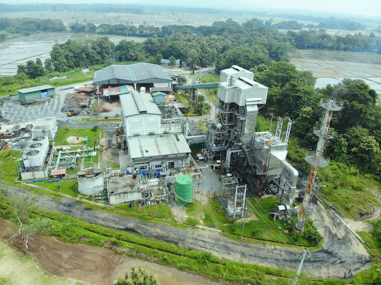 スリランカでのバイオマス専焼による発電所［Dehiattakandiya Dendro発電所］
